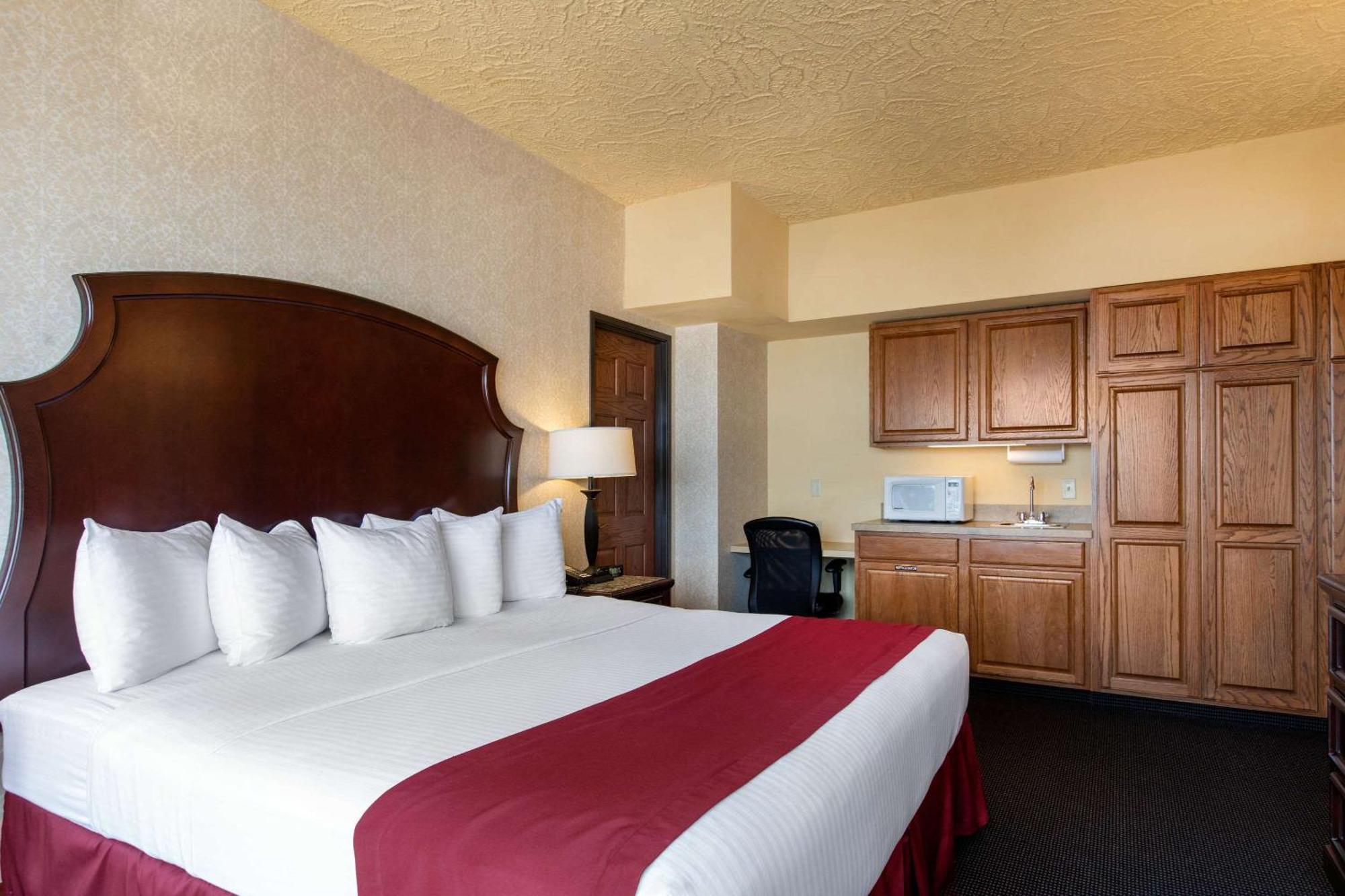 Shoreline Inn & Conference Center, Ascend Hotel Collection Muskegon Ngoại thất bức ảnh